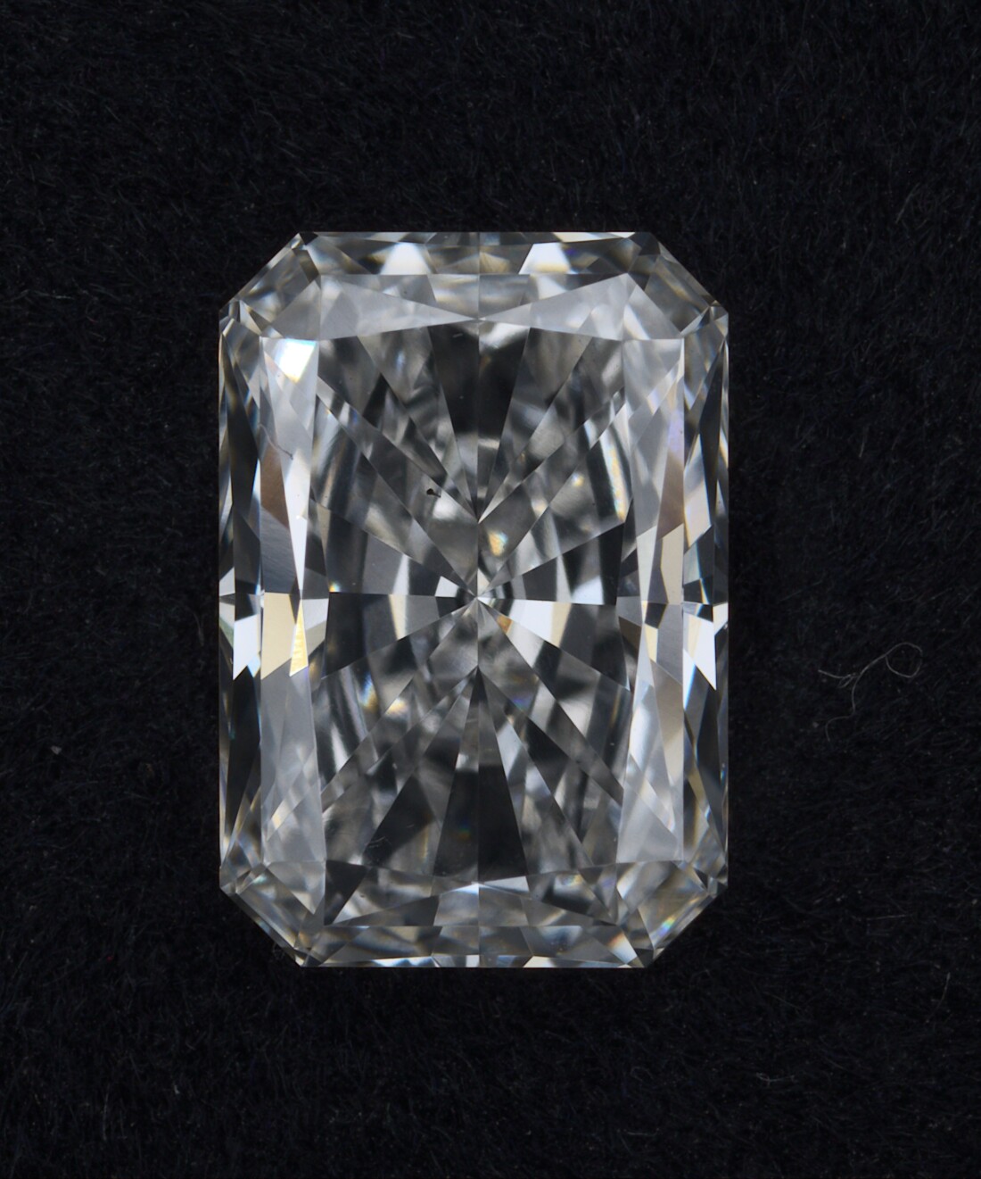 1.39carat, G color, VS2 clarity, 0 cut, EX polish, EX symmetry, NON fluorescence, IGI lab, 530200627 certificate, lab grown, diamond