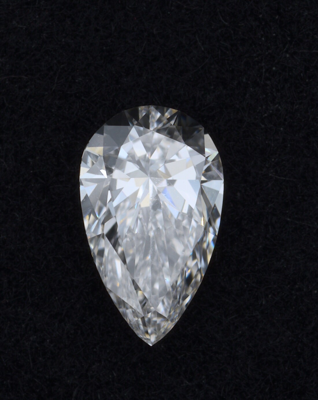 0.30carat, F color, VVS2 clarity, 0 cut, EX polish, EX symmetry, NON fluorescence, IGI lab, 541286072 certificate, lab grown, diamond
