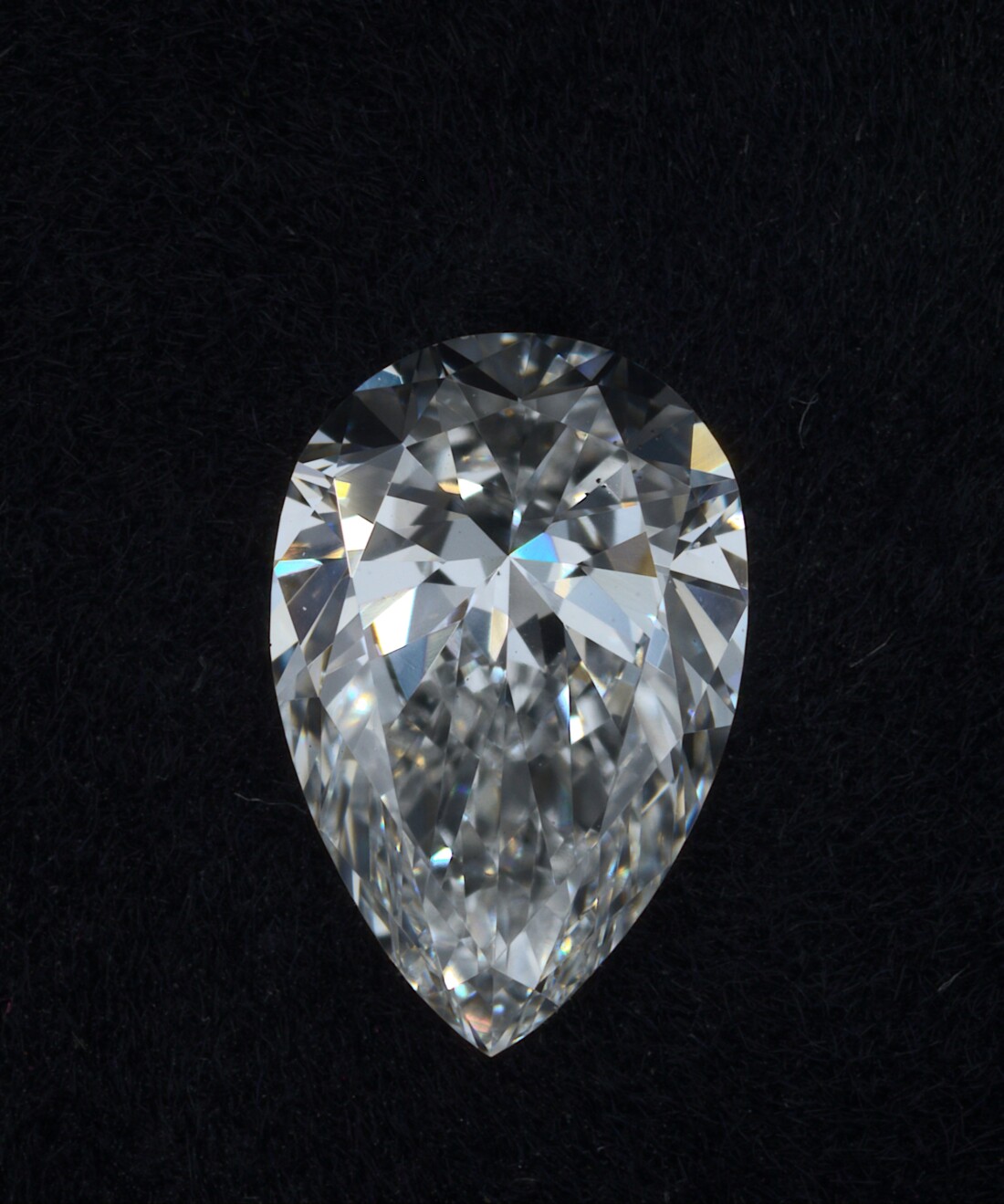 0.69carat, F color, VS2 clarity, 0 cut, EX polish, VG symmetry, NON fluorescence, IGI lab, 530292961 certificate, lab grown, diamond