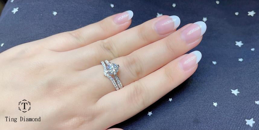 Engagement Ring Prong Count: 4-Prong vs 6-Prong Settings